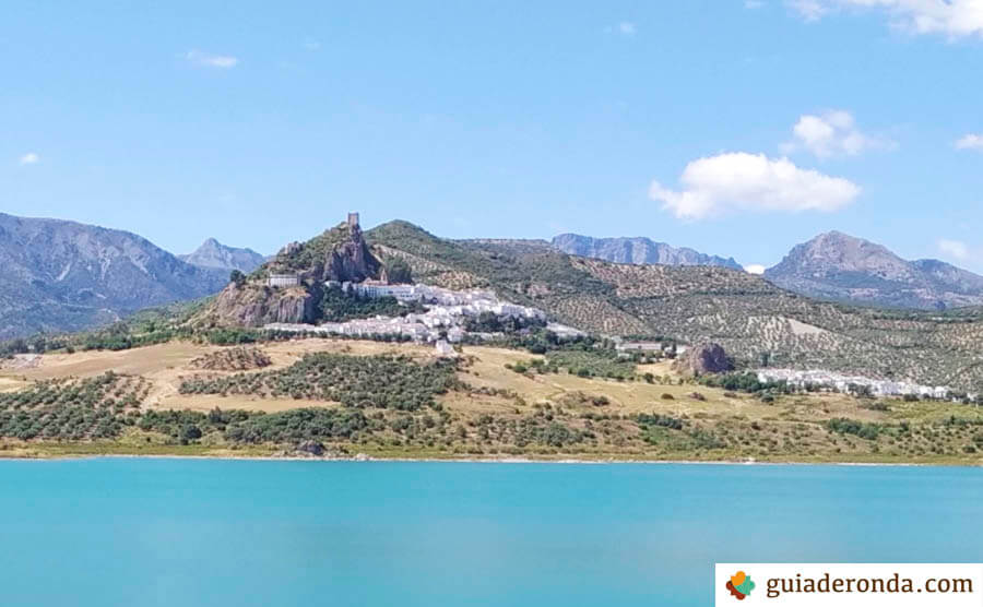 Jolie vue de Zahara dans notre visite guidée privée aux villages blancs